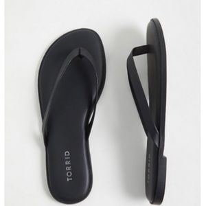 Torrid Black Faux Leather Flip Flops NWT
